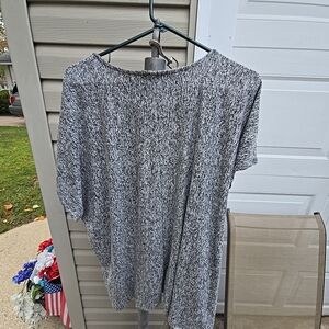 Premise Black and White Short Sleeve Top